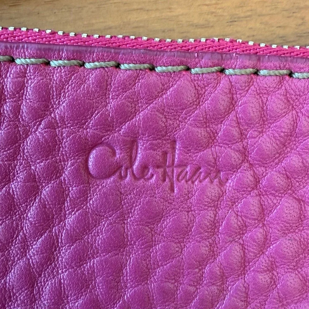 Cole Haan‎ Pink Pebbled Leather Wristlet Card Case Zip Pouch Small Wallet
